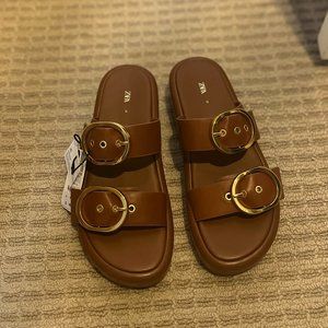 ZARA BUCKLED LEATHER WEDGE SANDALS